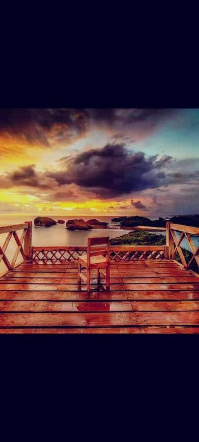 Arrys Watukarung Surfcamp Kalak Exterior foto