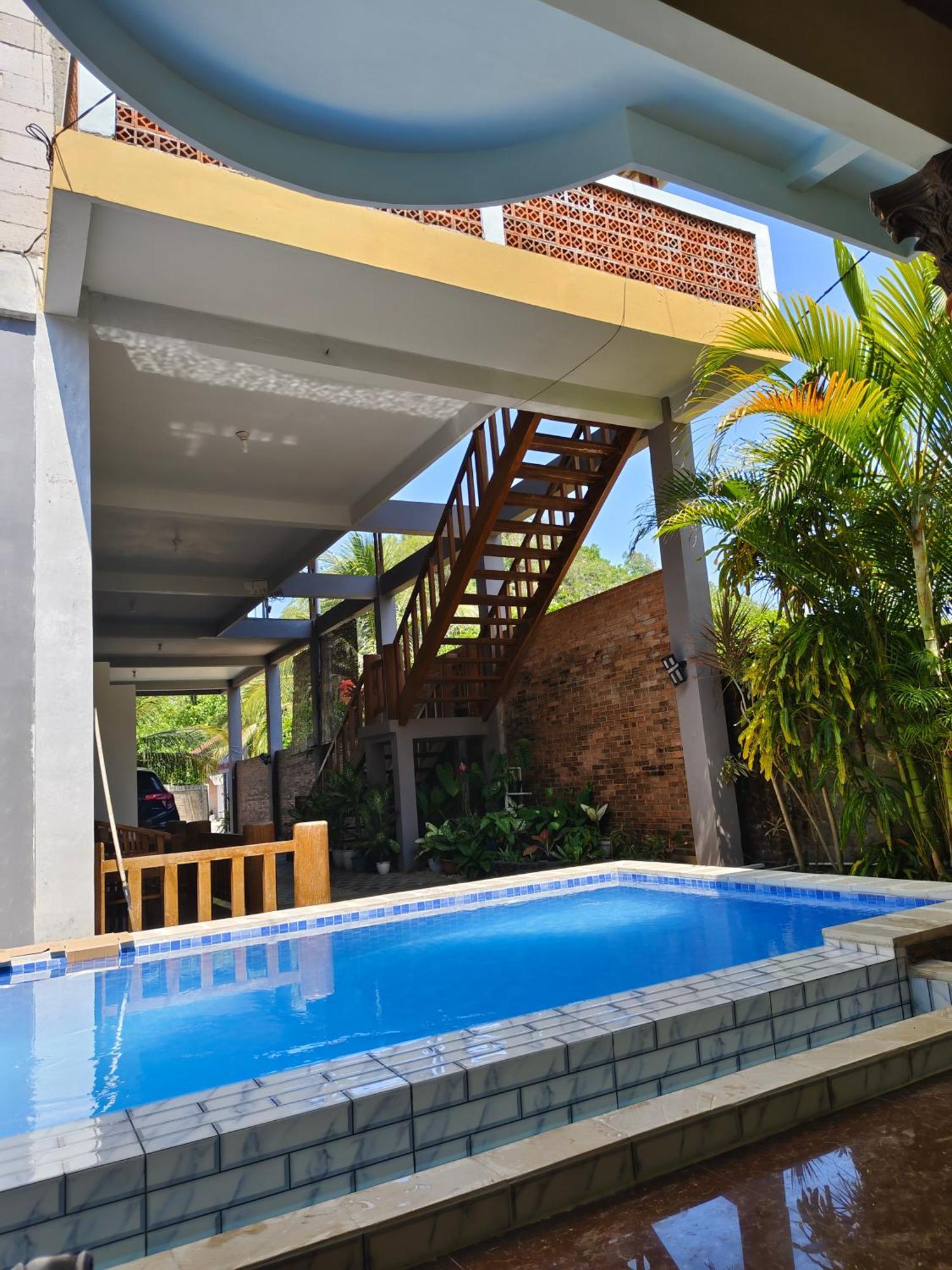 Arrys Watukarung Surfcamp Kalak Exterior foto