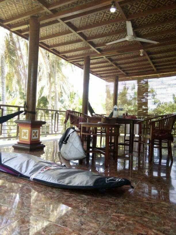 Arrys Watukarung Surfcamp Kalak Exterior foto